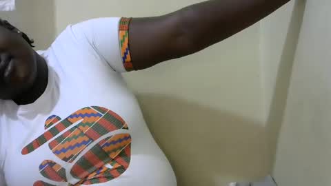 Snapshot of sexxy_bree chatting on 02.22.25 sexxy_bree online show from 02.22.25