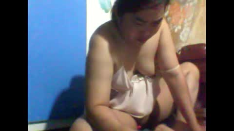 Snapshot of sexxy_love2k chatting on 10.23.25 sexxy_love2k online show from 10.23.25