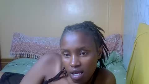 Snapshot of sexxyjey_ chatting on 10.12.25 sexxyjey_ online show from 10.12.25