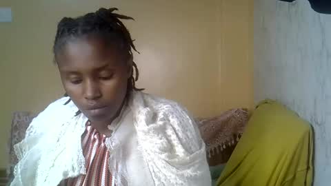 Snapshot of sexxyjey_ chatting on 10.13.25 sexxyjey_ online show from 10.13.25