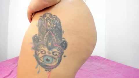 sexxylatincouple1 online show from 02.10.26