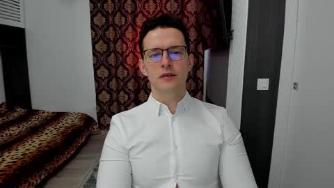Snapshot of sexxymuscles4u chatting on 03.10.25 Sexxymuscles4U online show from 03.10.25