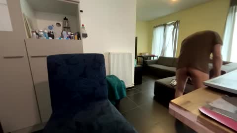 Snapshot of sexy866880 chatting on 10.28.25 sexy53 online show from 10.28.25