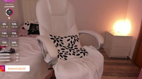 Snapshot of sexy_amber_ chatting on 12.28.24 sexy_amber_ online show from 12.28.24