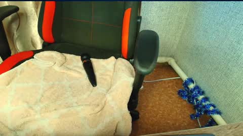 Jessica  Face only in pvt or in snapchat Dont ask more.... online show from 02.14.25