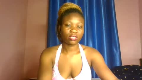 Snapshot of sexy_bellah1 chatting on 07.19.26 bellah online show from 07.19.26