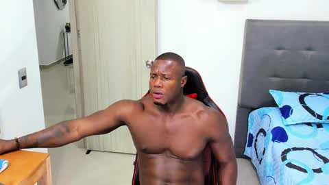Snapshot of sexy_blackman chatting on 02.27.25 sexy blackman online show from 02.27.25