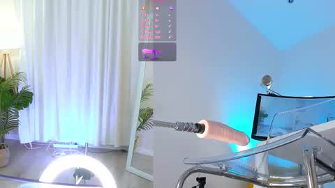 Lina online show from 11.15.25