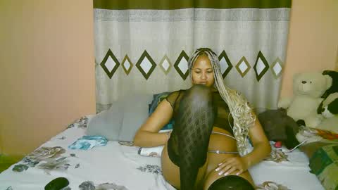 sexy_bluegirl online show from 11.10.25