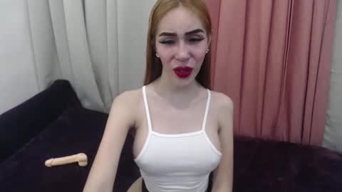 sexy_emily92 online show from 01.28.25
