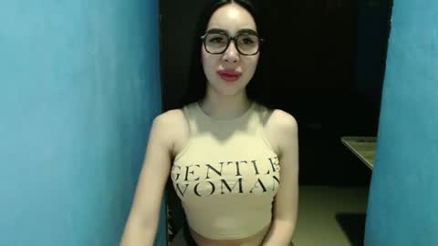 sexy_emily92 online show from 03.16.26
