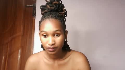 Snapshot of sexy_joyline chatting on 11.22.25 joy online show from 11.22.25