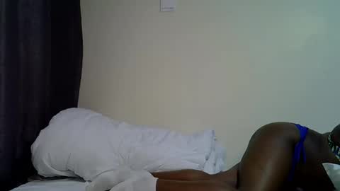 Snapshot of sexy_linda022 chatting on 05.20.26 Linda online show from 05.20.26