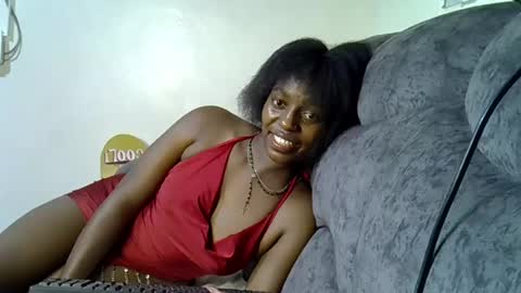 Snapshot of sexy_linda022 chatting on 06.13.26 Linda online show from 06.13.26