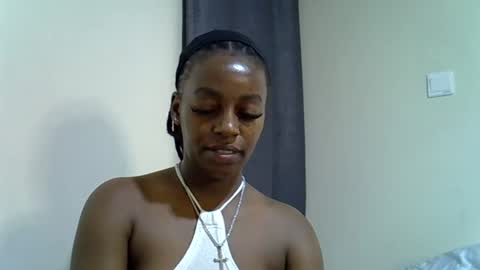 Snapshot of sexy_linda022 chatting on 07.16.26 Linda online show from 07.16.26