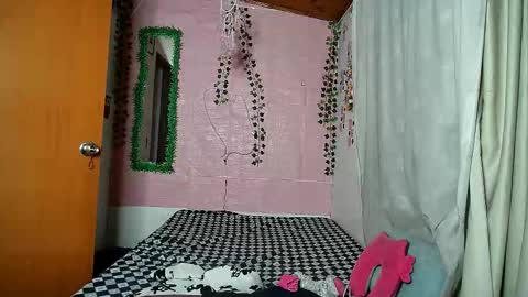 sexy lolas online show from 10.14.25