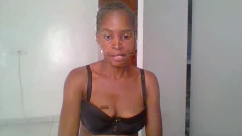 Snapshot of sexy_michelle1 chatting on 09.19.25 sexy_michelle1 online show from 09.19.25