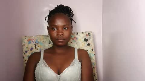 Molyne online show from 02.08.26