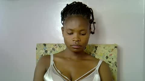 Molyne online show from 02.20.26