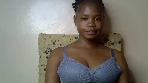 Molyne online show from 04.18.26