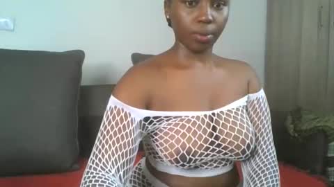 SEXY MOMAH online show from 04.06.26