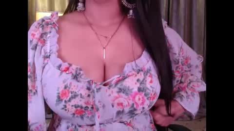 Snapshot of sexy_myra18 chatting on 11.09.25 myra online show from 11.09.25