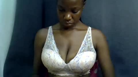 Snapshot of sexy_peach4 chatting on 07.22.26 sexy_peach4 online show from 07.22.26