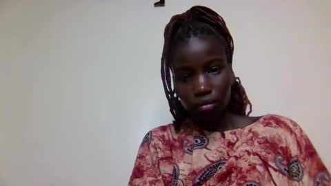 sexy_petittie online show from 09.12.25