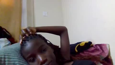 sexy_petittie online show from 09.17.25