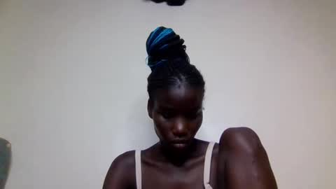 sexy_petittie online show from 10.27.25