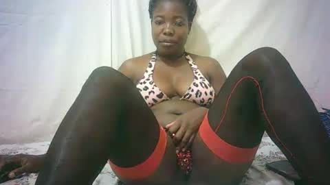 sexy_sandrah online show from 03.08.25