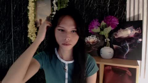 Snapshot of sexy_shanee chatting on 07.23.26 shane online show from 07.23.26