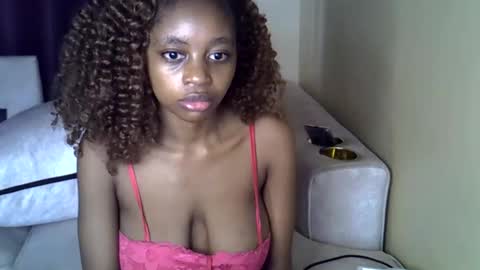 Snapshot of sexy_short chatting on 06.01.26 Janet online show from 06.01.26