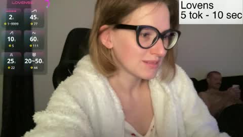 Snapshot of sexy_sweets chatting on 06.20.26 Sexy-Sweets online show from 06.20.26
