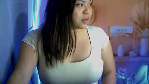Snapshot of sexy_thea1 chatting on 04.14.26 sexy_thea1 online show from 04.14.26