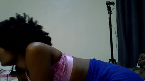 Snapshot of sexy_vero01 chatting on 06.19.26 sexy_vero01 online show from 06.19.26