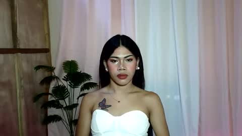 Snapshot of sexy_yuki chatting on 12.01.25 sexy_yuki online show from 12.01.25