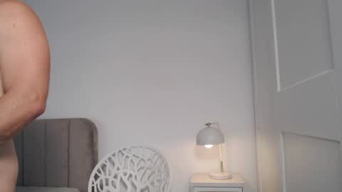 Snapshot of sexyandmarried chatting on 04.29.26 sexyandmarried online show from 04.29.26