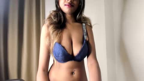 Aru online show from 11.20.25