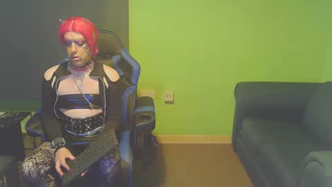 Snapshot of sexyass70 chatting on 06.10.26 sexyass72 online show from 06.10.26