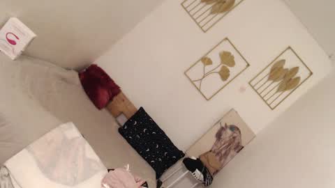 Lexie online show from 01.04.25