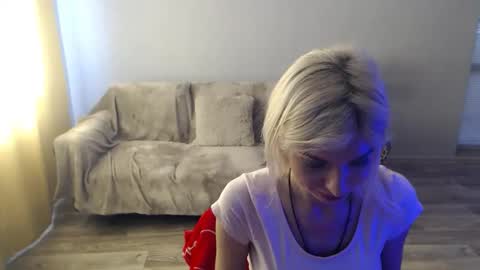 Snapshot of sexybeatriice chatting on 06.11.26 sexybeatriice online show from 06.11.26