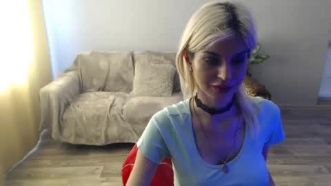 Snapshot of sexybeatriice chatting on 07.17.26 sexybeatriice online show from 07.17.26