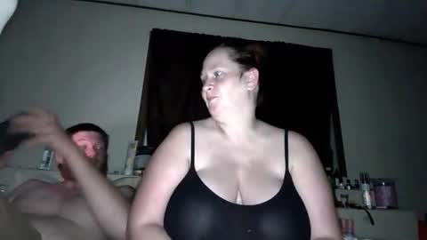 Etowngirl14 online show from 11.29.25