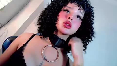 Seraphina Blaze online show from 10.27.25