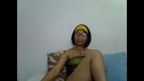 Snapshot of sexyboobs16 chatting on 10.09.25 sexyboobs16 online show from 10.09.25