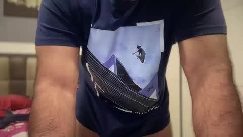 Snapshot of sexyboy37040799 chatting on 03.01.25 sexyboy37040799 online show from 03.01.25