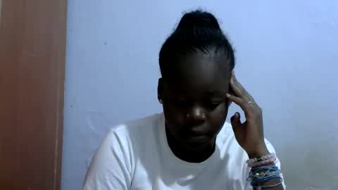 Snapshot of sexycarina254 chatting on 01.22.25 sexycarina254 online show from 01.22.25