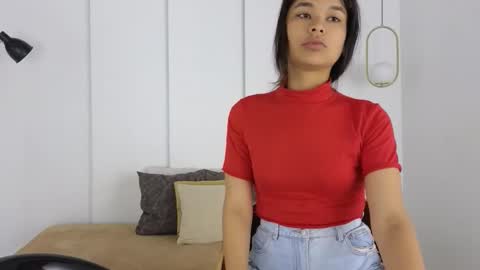 chanell and yina online show from 12.15.25