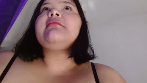 Snapshot of sexychubbyy chatting on 12.22.24 Eva online show from 12.22.24